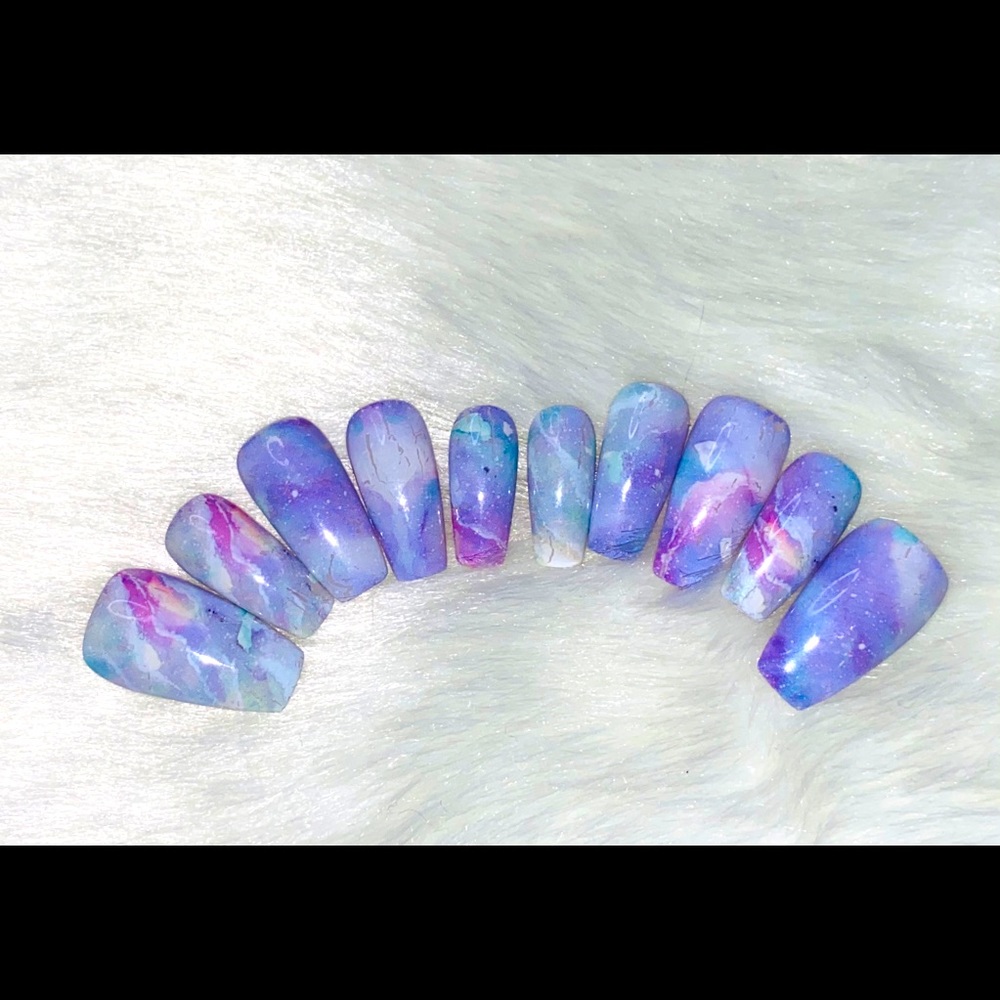 Lovestruck||Press-on Nail Set